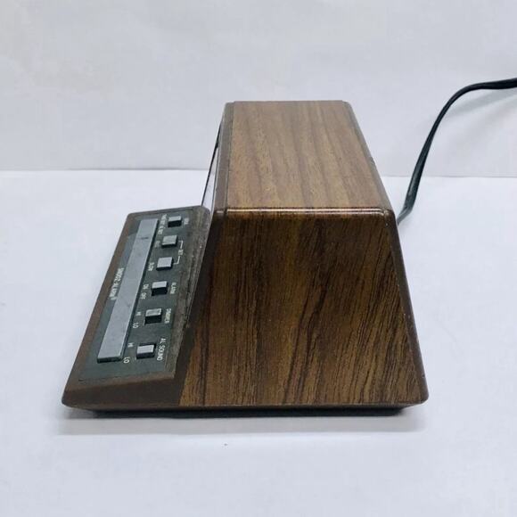 Vintage Timex Clock Company Digital Alarm Clock - Picture 2 of 5